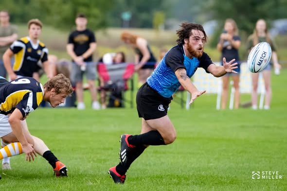 A Mizzou player passes the ball wide during the September 2022 match against the Columbia Outlaws